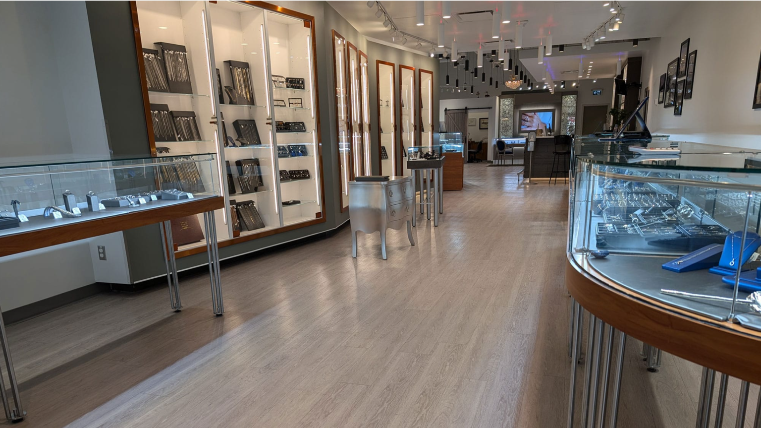 Troy Shoppe Jewellers storefront on MacLeod Trail SE in Calgary